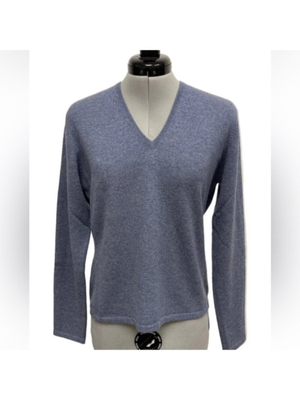 HOLT RENFREW 100% cashmere V-neck sweater EUC Medium